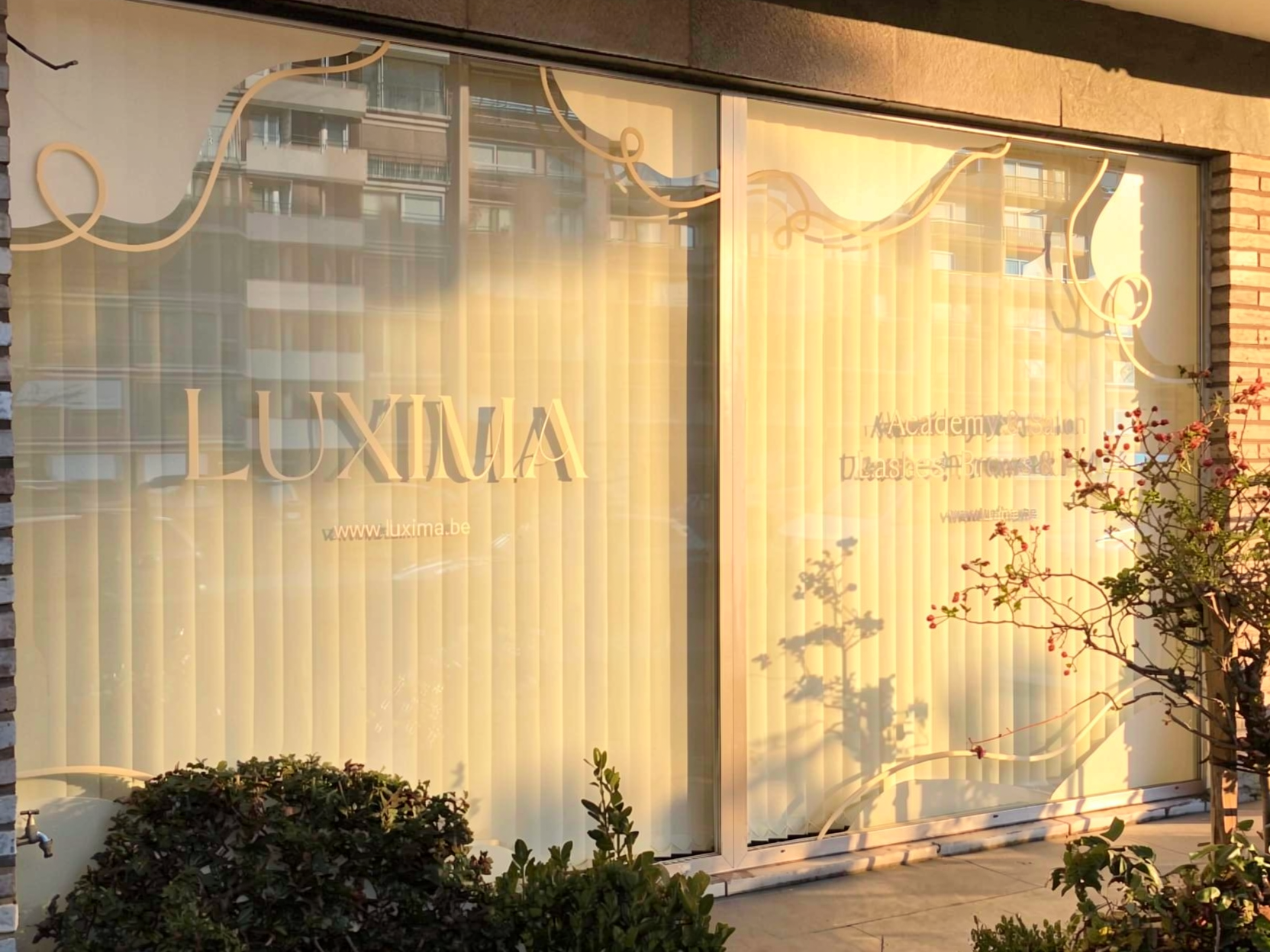 Voorgevel van Luxima salon